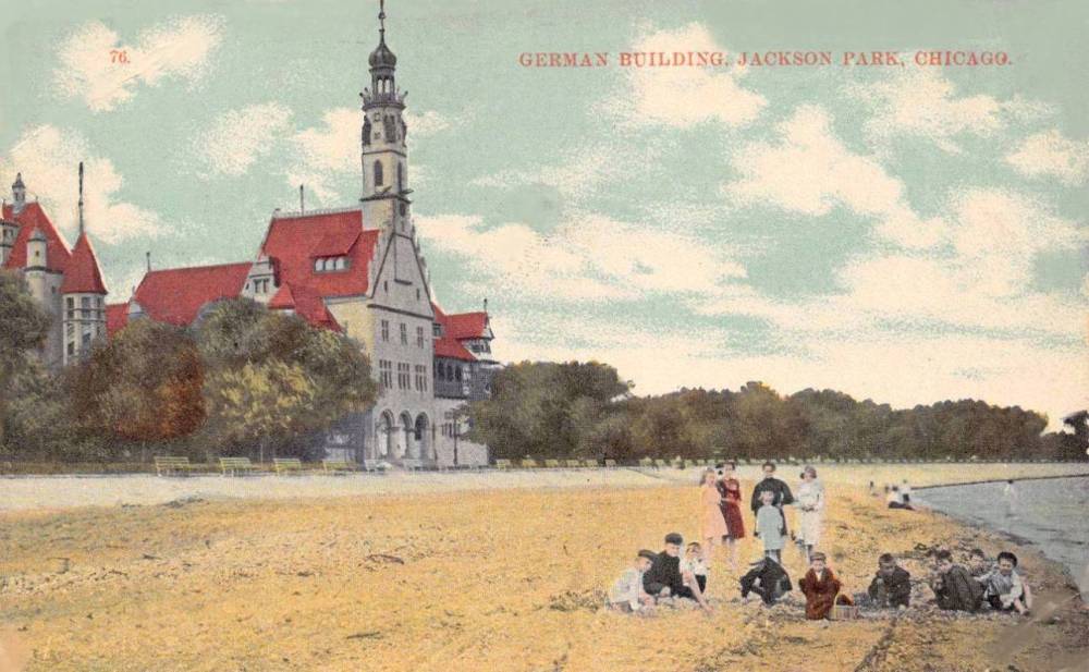 A POSTCARD - CHICAGO - JACKSON PARK BEACH - CHILDREN PLAYING - GERMAN BUILDING ON LEFT - FROM 1893 WORLD'S FAIR - AT THIS TIME IT HAD A RESTAURANT INSIDE - TINTED - c1920
