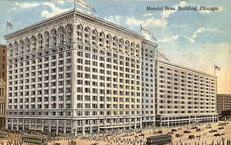 X POSTCARD - CHICAGO - MANDEL BROTHERS DEPARTMENT STORE - STATE AND MADISON - STREET VIEW - LATE 1910S